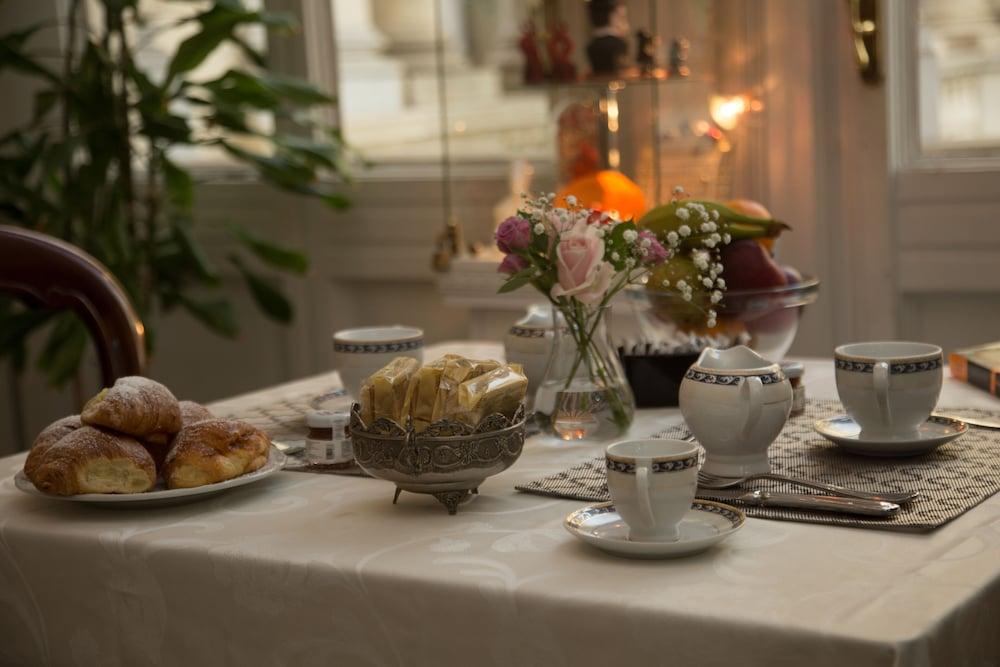 B&B Art Suite Santa Brigida Napoli Exterior foto